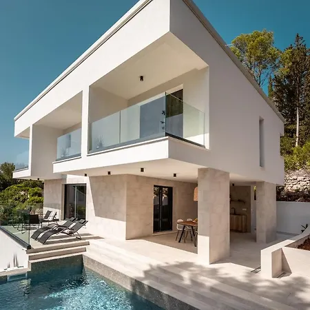 My Seagull Vela Luka